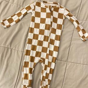Pip and Phee | 3-6m caramel checkered sleeper